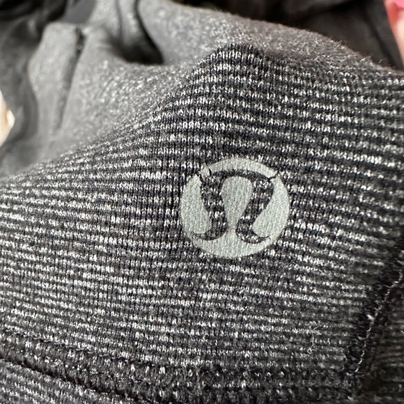 Lululemon Stride Jacket Size 4 - Picture 4 of 10